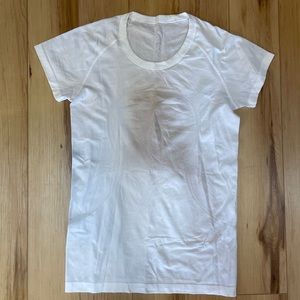 Lululemon Swiftly Tech Short Sleeve Shirt, Size: 6.